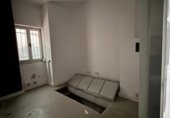 120m² commercial premises for sale in León, in the area of Market, Avenida de la Independencia photo