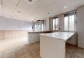 Local comercial en venta con 72m² en Peralada, Calle de las Malvas foto