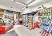 Local comercial en venta con 80m² en Figueras, Carrer de Caamaño foto