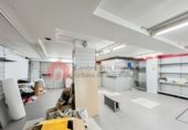 308m² commercial premises for sale in Barcelona, in the area of Sant Martí de Provençals, Carrer d'Andrade photo