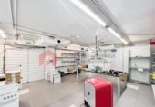308m² commercial premises for sale in Barcelona, in the area of Sant Martí de Provençals, Carrer d'Andrade photo