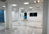 Local comercial en venta con 386m² en Manises, Camino de Paterna foto