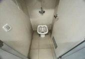 Local comercial en venta con 229m² en Madrid, en la zona de Palomeras Bajas, Avenida de Pablo Neruda foto