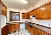372m² building for sale in Manresa, in the area of Catalonia Square - Saldes, Carrer Bruc photo