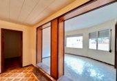 372m² building for sale in Manresa, in the area of Catalonia Square - Saldes, Carrer Bruc photo