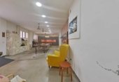 160m² locaux commerciaux pour vente à Barcelone, dans le quartier de la Guineueta, Plaça de Karl Marx photo