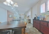 160m² locaux commerciaux pour vente à Barcelone, dans le quartier de la Guineueta, Plaça de Karl Marx photo