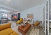 160m² locaux commerciaux pour vente à Barcelone, dans le quartier de la Guineueta, Plaça de Karl Marx photo