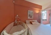 160m² locaux commerciaux pour vente à Barcelone, dans le quartier de la Guineueta, Plaça de Karl Marx photo