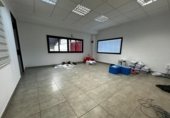 Local comercial Industrial
en venda
amb 1000m² a Oriola, Avenida de la Estación foto