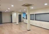 Local comercial en venta con 200m² en Bilbao, en la zona de Abando, Calle Lutxana foto