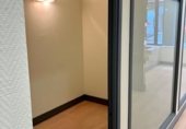Local comercial en venta con 200m² en Bilbao, en la zona de Abando, Calle Lutxana foto