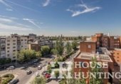 Local comercial en venta con 110m² en Madrid, en la zona de El Viso, Calle de Roncal foto