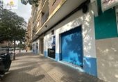 Local comercial en venta con 415m² en Valencia foto
