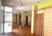 Local comercial en venta con 135m² en La Roda foto