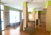 Local comercial en venta con 135m² en La Roda foto