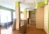 Local comercial en alquiler con 135m² en La Roda foto