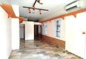 55m² commercial premises for rent in Seville, in the area of Triana Old Town photo