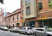 55m² commercial premises for rent in Seville, in the area of Triana Old Town photo
