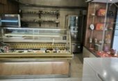 Local comercial en traspaso con 110m² en Vigo, en la zona de Teis foto