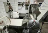 Local comercial en traspaso con 110m² en Vigo, en la zona de Teis foto