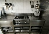 Local comercial en traspaso con 110m² en Vigo, en la zona de Teis foto