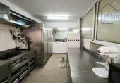 Local comercial en traspaso con 110m² en Vigo, en la zona de Teis foto