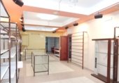 Local comercial en alquiler con 180m² en Valdepeñas foto
