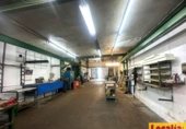 250m² warehouse industrial for sale in Santander, Avenida Primero de Mayo photo