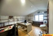 250m² warehouse industrial for sale in Santander, Avenida Primero de Mayo photo