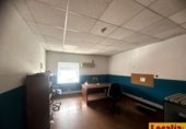 822m² warehouse industrial for sale in Santander, Avenida Primero de Mayo photo