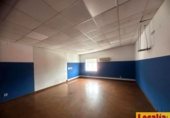 822m² warehouse industrial for sale in Santander, Avenida Primero de Mayo photo
