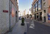 98m² commercial premises for sale in Reus, in the area of Sant Jordi, Carrer del Roser photo