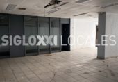 298m² commercial premises for rent in Barcelona, in the area of Camp d'en Grassot and Gràcia Nova, Carrer de Roger de Flor photo