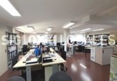 213m² commercial premises for sale in Barcelona, in the area of Sant Antoni, Carrer de Floridablanca photo