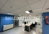 633m² offices for sale, assignment in Barcelona, in the area of the Fort Pienc, Carrer de Casp photo