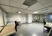 633m² offices for sale, assignment in Barcelona, in the area of the Fort Pienc, Carrer de Casp photo