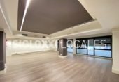 727m² bureaux pour location à Barcelone, dans le quartier de la Nova Esquerra de l'Eixample, Carrer de Calàbria photo