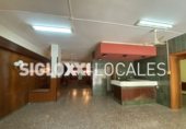 160m² locaux commerciaux pour location à l'Hospitalet de Llobregat, dans le quartier de Santa Eulàlia, Carrer de Jacint Verdaguer photo