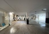 Local comercial
en lloguer
amb 393m² a l'Hospitalet de Llobregat, a la zona de Santa Eulàlia, Carrer de Jacint Verdaguer foto