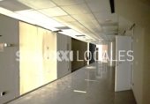 Local comercial en alquiler con 343m² en Barcelona, en la zona de la Nova Esquerra de l'Eixample, Carrer de Viladomat foto
