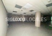 Local comercial en alquiler con 343m² en Barcelona, en la zona de la Nova Esquerra de l'Eixample, Carrer de Viladomat foto