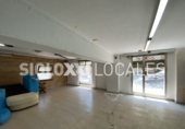 556m² commercial premises for sale in Barcelona, in the area of Porta, Carrer de Valldemossa photo