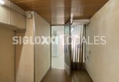 556m² commercial premises for sale in Barcelona, in the area of Porta, Carrer de Valldemossa photo
