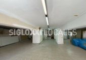 556m² commercial premises for sale in Barcelona, in the area of Porta, Carrer de Valldemossa photo