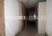 556m² commercial premises for sale in Barcelona, in the area of Porta, Carrer de Valldemossa photo