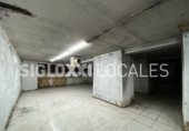 556m² commercial premises for sale in Barcelona, in the area of Porta, Carrer de Valldemossa photo
