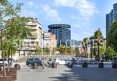 890m² locaux commerciaux pour location à Barcelone, dans le quartier de les Corts, Carrer de Berguedà photo