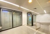 Local comercial en alquiler con 161m² en Barcelona, en la zona de Vilapicina i la Torre Llobeta, Carrer de Vèlia foto