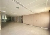 Local comercial en alquiler con 161m² en Barcelona, en la zona de Vilapicina i la Torre Llobeta, Carrer de Vèlia foto